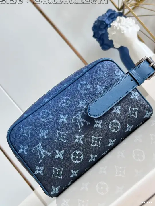 VUITTON DOPP bag-23*13*12CM LOUIS LOCKER KIT 0506